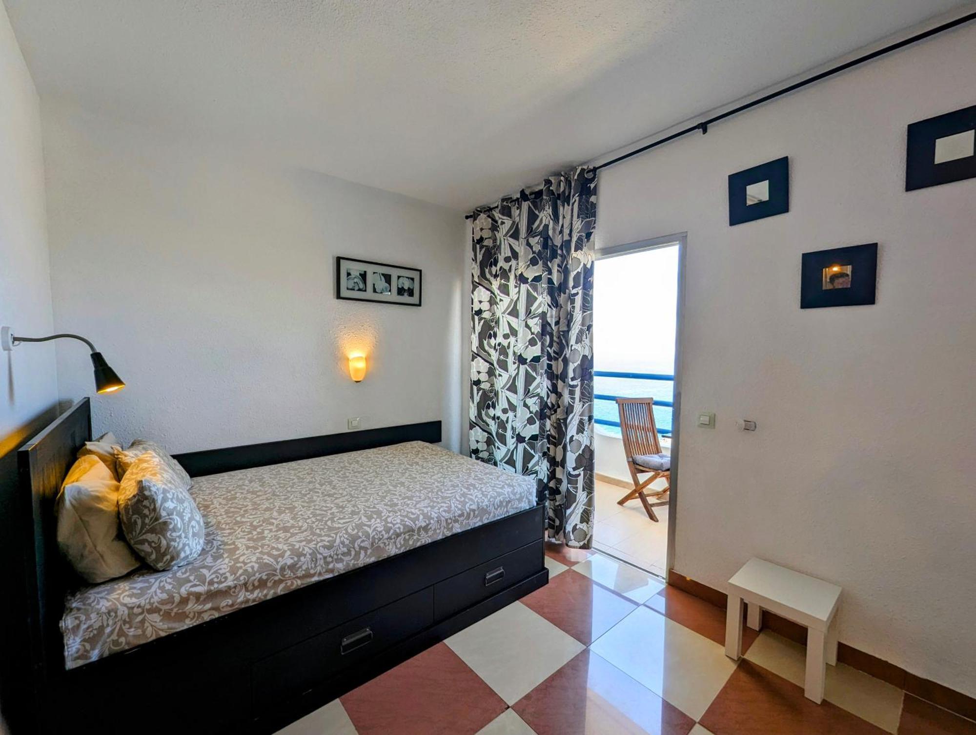 Studio Playa Paraiso Tenerife - Ocean View And Internet Wifi Optical Fiber - For Rent Экстерьер фото